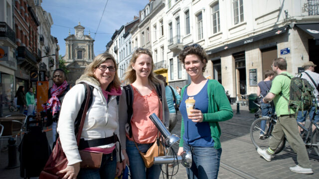Petites Puces Bruxelles Reportage Evénements #39 Aurélie Choiral